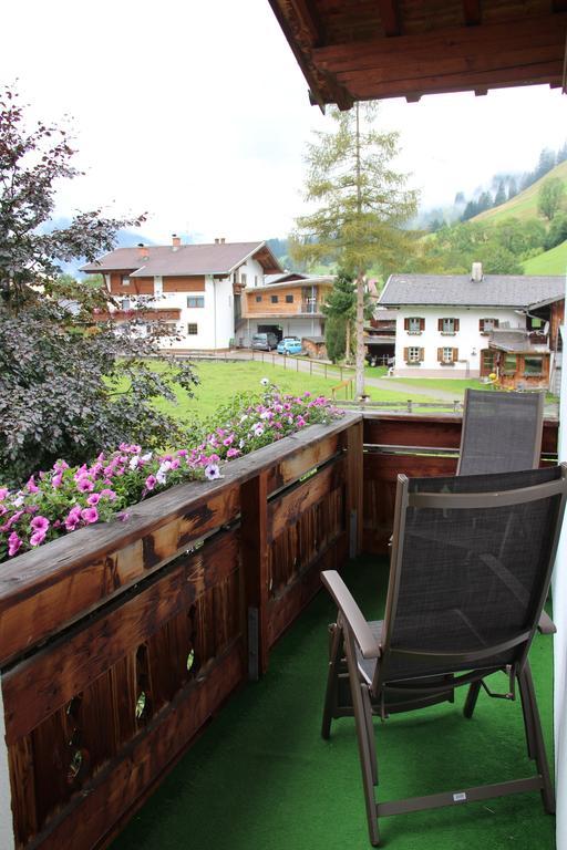 Panorama-Hotel Winklerhof Holzgau Room photo